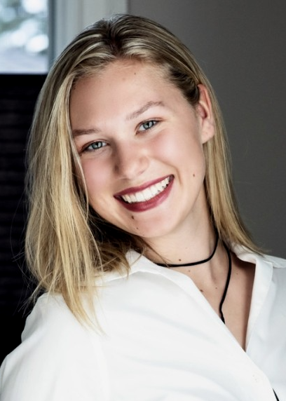 Head Shot of Natalie