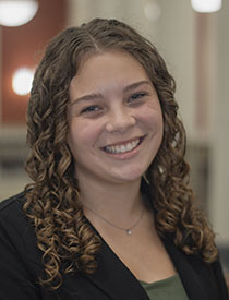 Head shot of Lilly Gottlieb