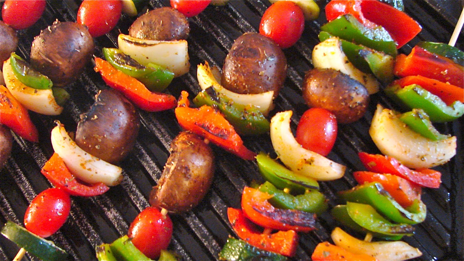 Как правильно запечь овощи на гриле для салата